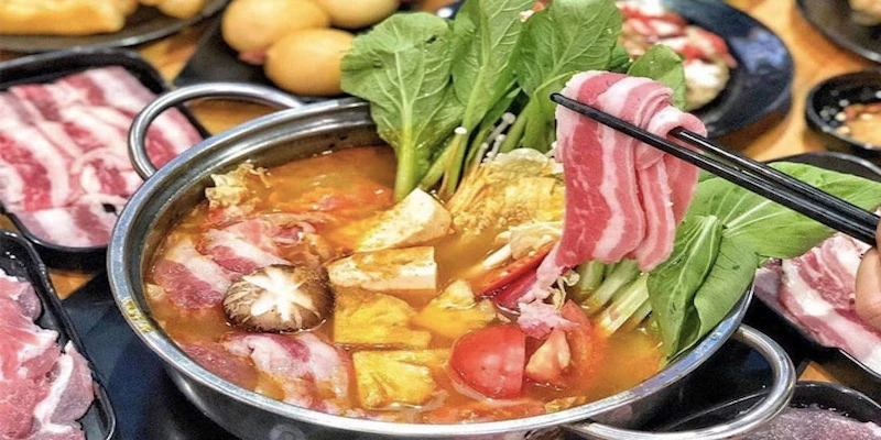 Lẩu bò tươi chuẩn vị – Bí quyết đến từ từng lát thịt